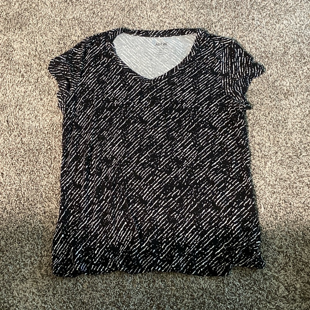 Apt. 9 t shirt